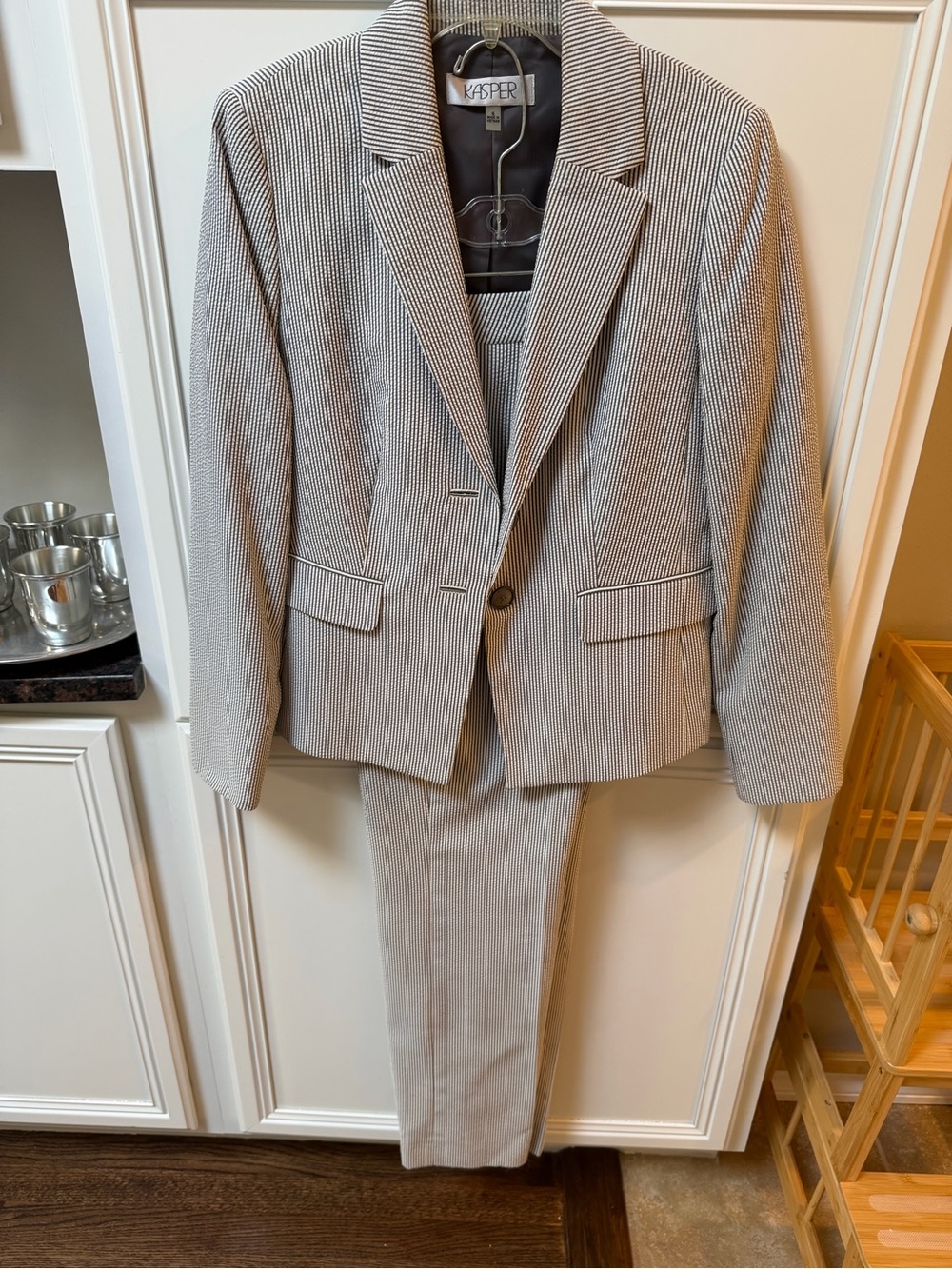 Kasper Women’s Seersucker Suit — Two-Piece Women's Suit